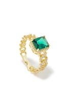 Pave Curb Emerald Center Chain Ring